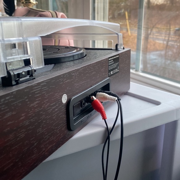 Record player - Picture 3 of 3